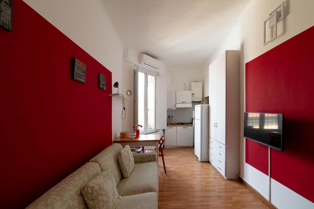 Hbhall Navigli 21 Milão Exterior foto